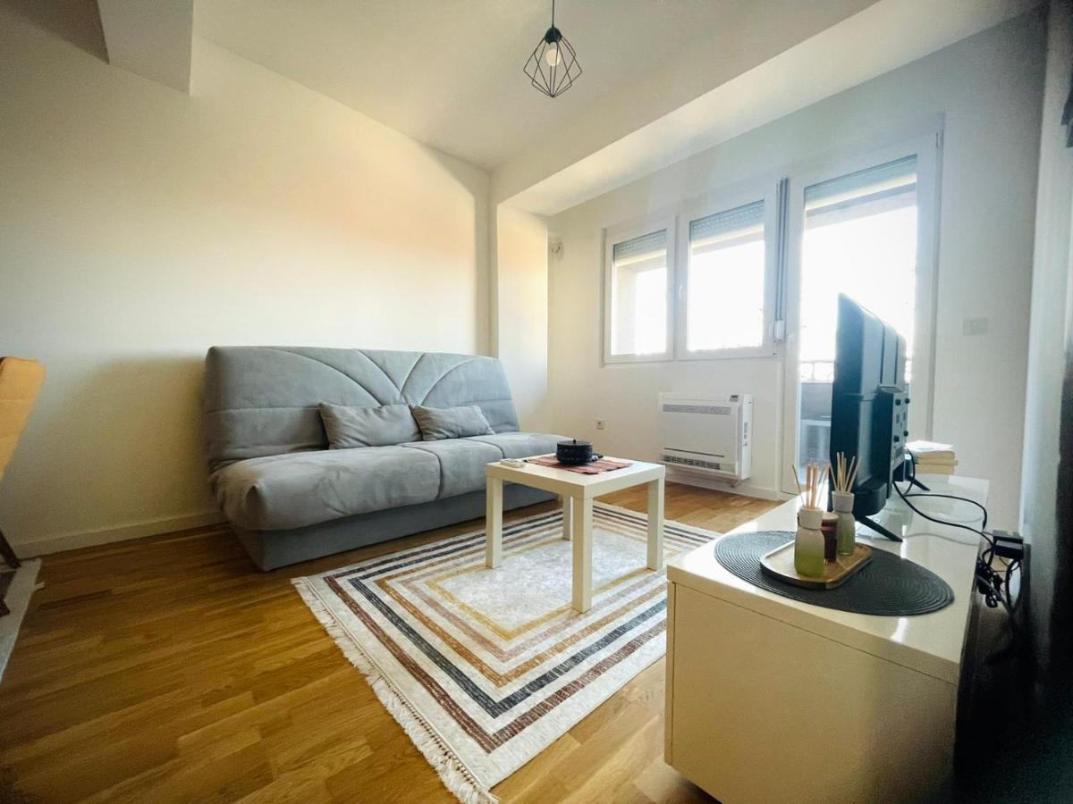 Apartman Nikol Kumanovo Esterno foto